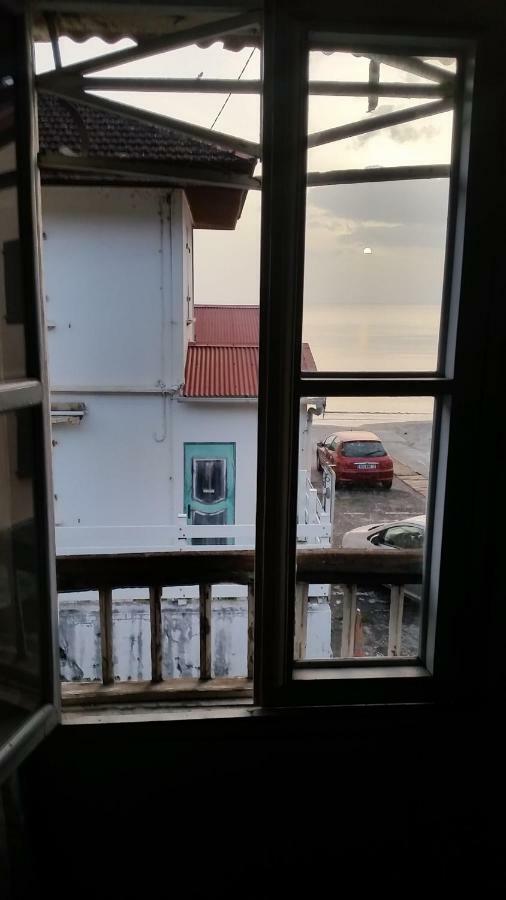 Chambre D'Hote A Saint-Pierre Екстериор снимка