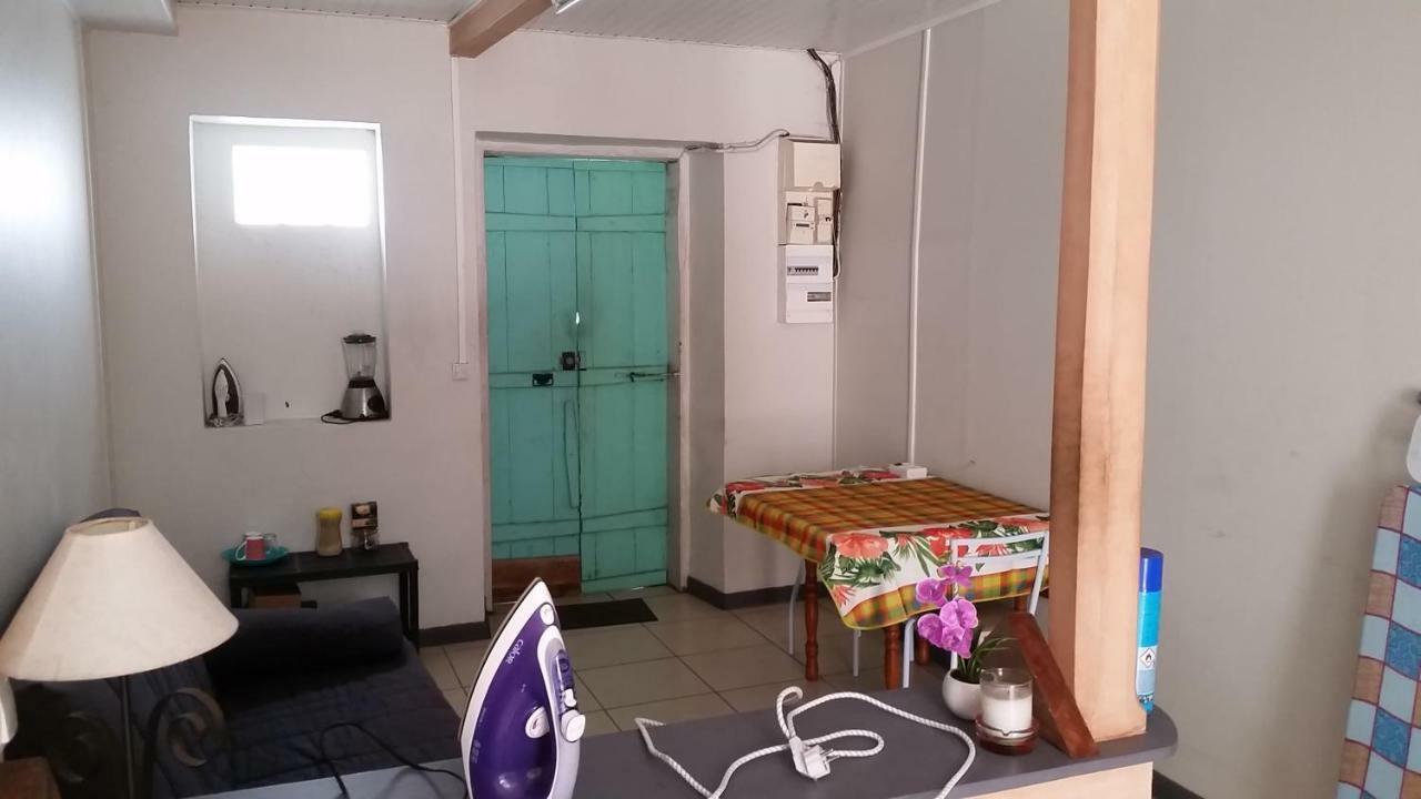 Chambre D'Hote A Saint-Pierre Екстериор снимка