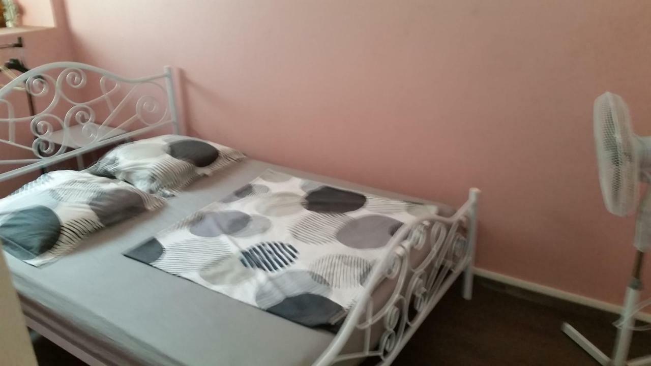 Chambre D'Hote A Saint-Pierre Екстериор снимка