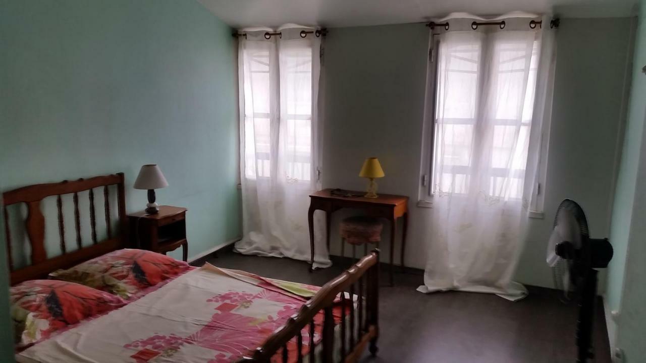 Chambre D'Hote A Saint-Pierre Екстериор снимка